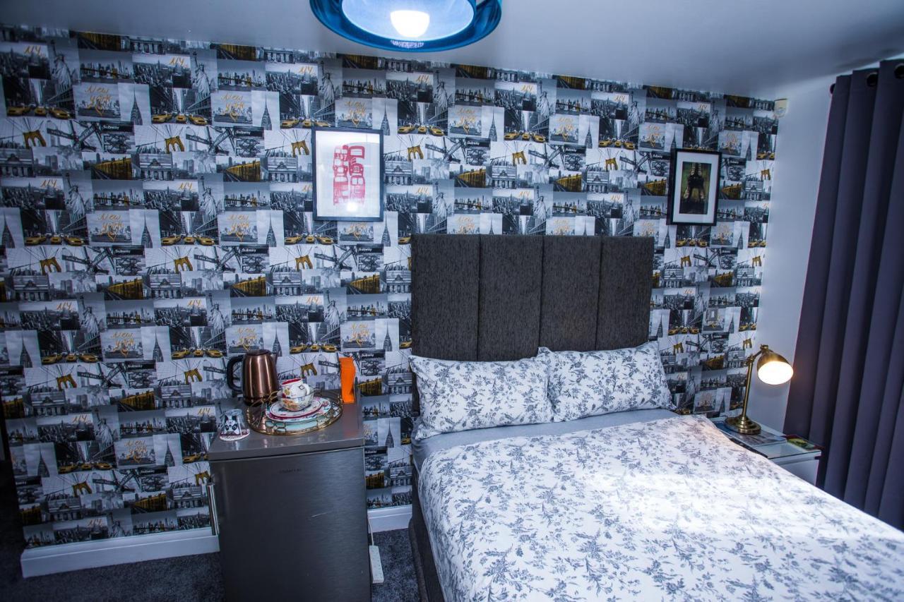 Remarkable 2-bed With Sea View * Londra