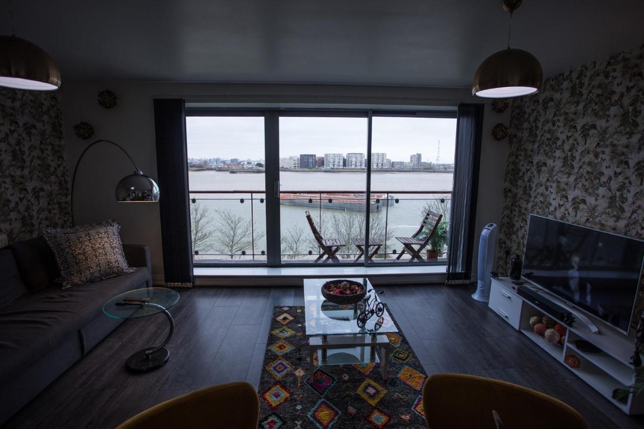 Apartament Remarkable 2-bed With Sea View Londra