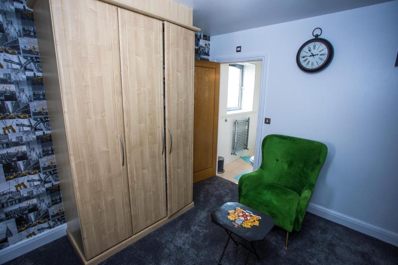Apartament Remarkable 2-bed With Sea View Londra